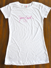 Women’s Signature T-Shirt